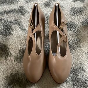 Capezio Jr. Footlight T-Strap Character Shoes